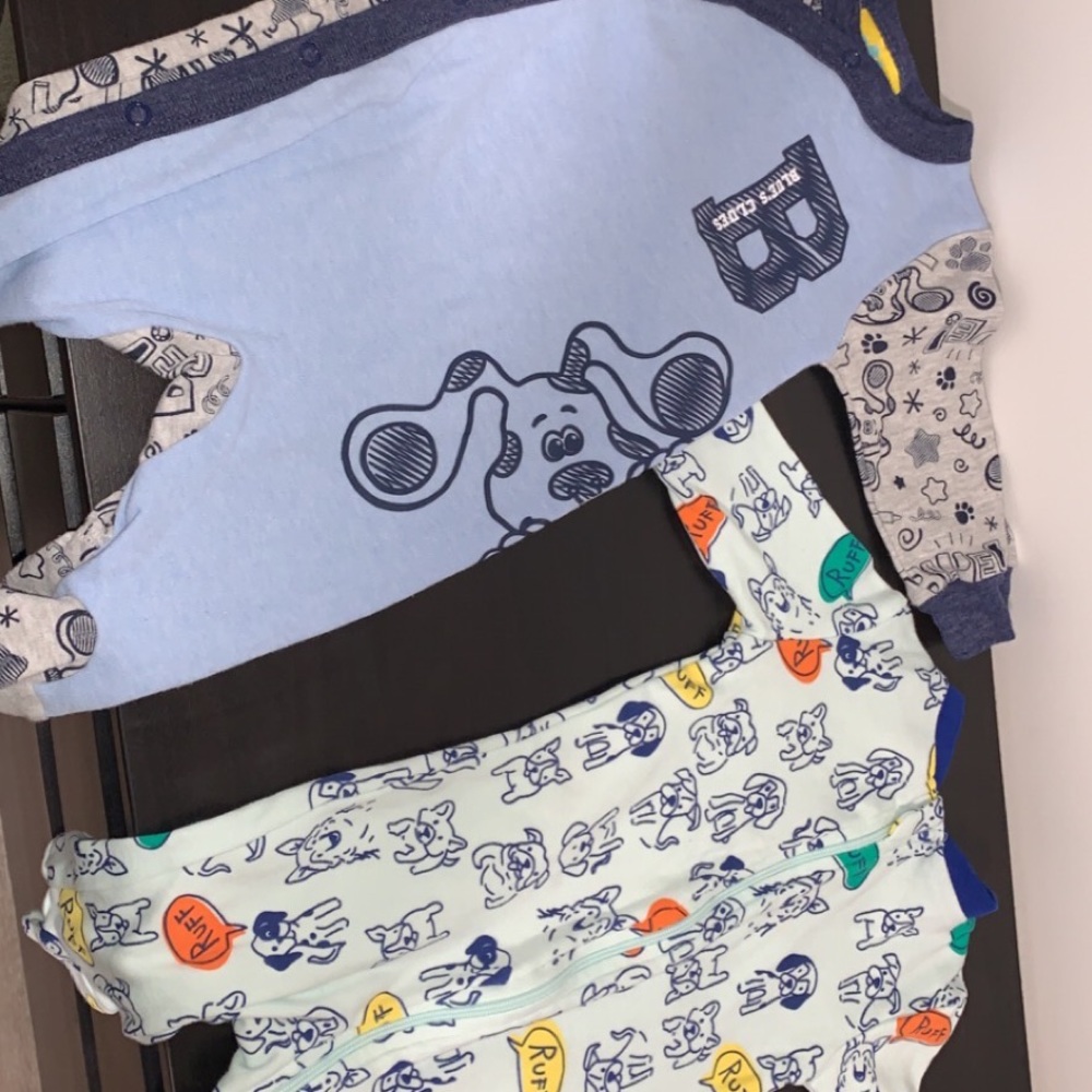 (0-3 months) baby boy sleepers(2/$15)